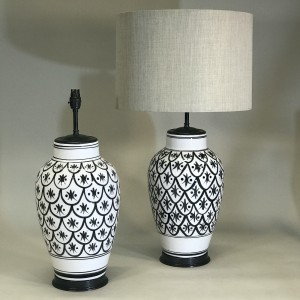 Pair Of Medium Black & White Ceramic Lamps On Brown Bronze Bases (T5277)