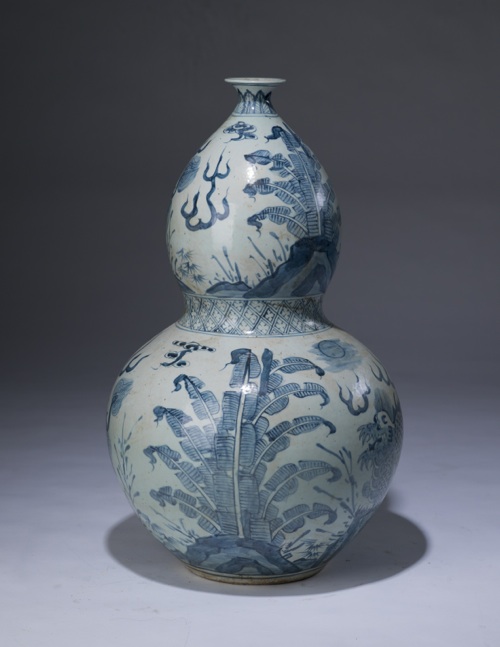 Single Large Blue & White Double-gourd  Vase