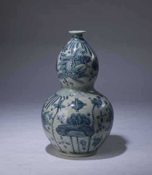 Single Large Blue & White Double-gourd  Vase