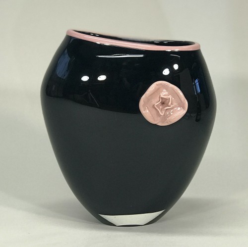 Coco Glass Vase With Black Body, Conch Shell Pink Rim & Camelia