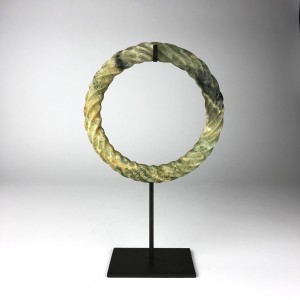 Green Stone Hoop Ring on Brown Bronze Stand (T6145)